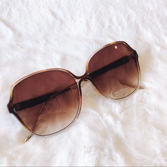 Charlotte Brown Oversized Metal Round Sunglasses - Picture 5 of 8